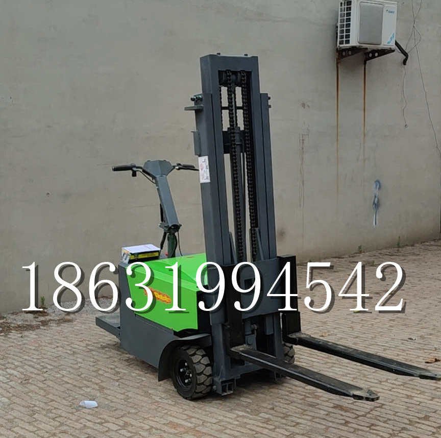 益阳市优程全电动叉车插腿式堆高车液压装卸车1.5吨升高小型站驾式铲车